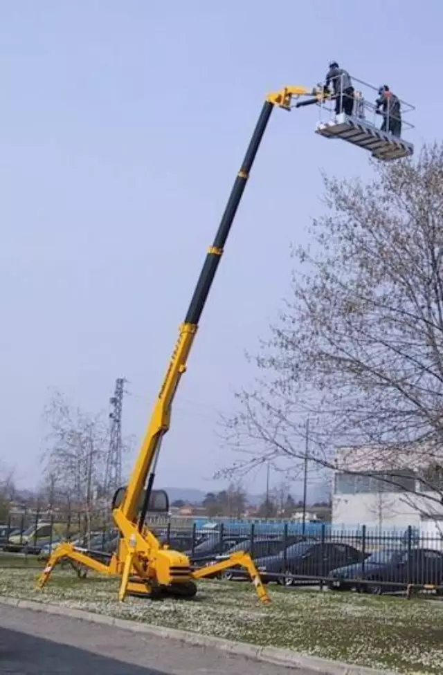 Piattaforma ragno per lavori in quota